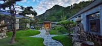 Xinglong Forest Country Residence