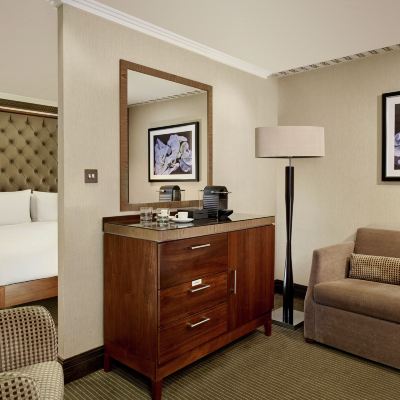 特大床一室套房 倫敦西區希爾頓逸林酒店優惠