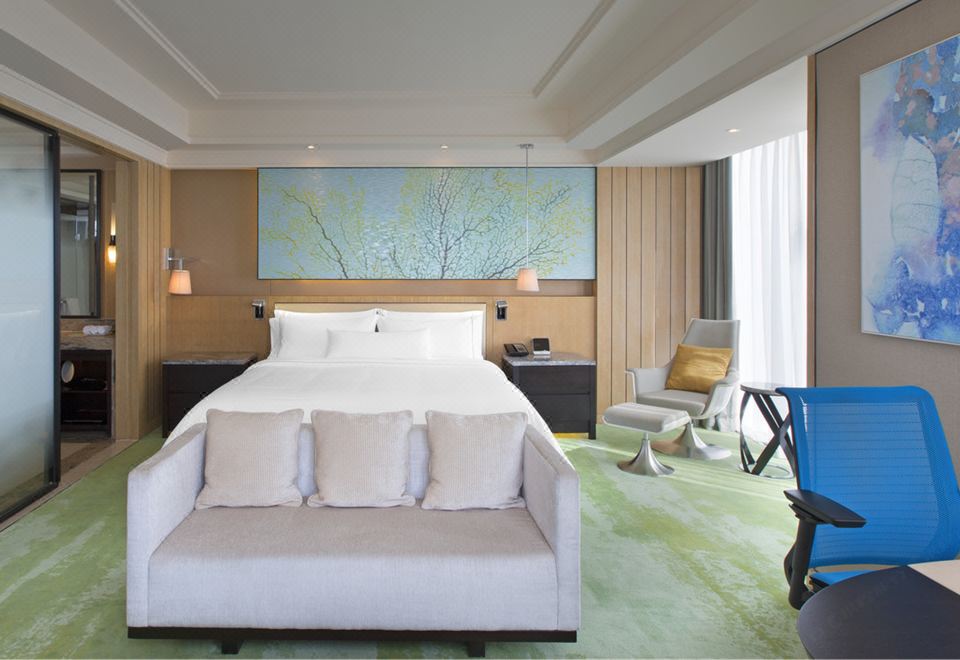 The Westin QingdaoGuest Room, One King Bed