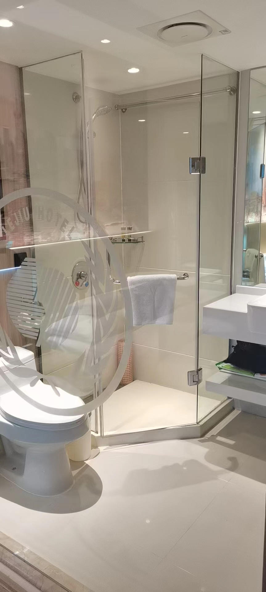 普通大床房-无窗