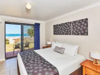 RAC Monkey Mia Dolphin Resort Hotels in Denham