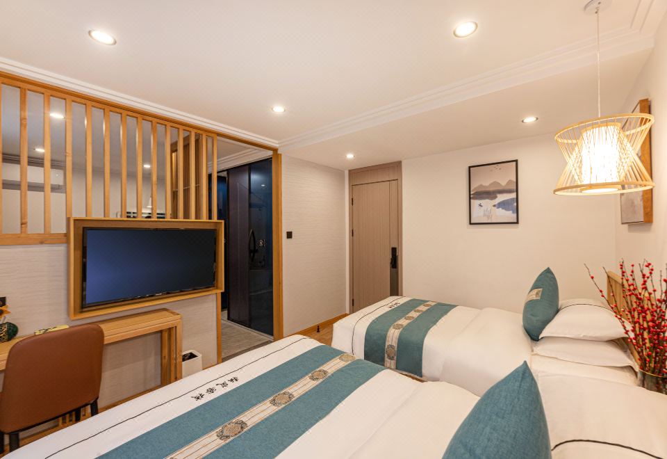 悠然浴缸家庭房套房（影视会员+乳胶床垫＋智能马桶）