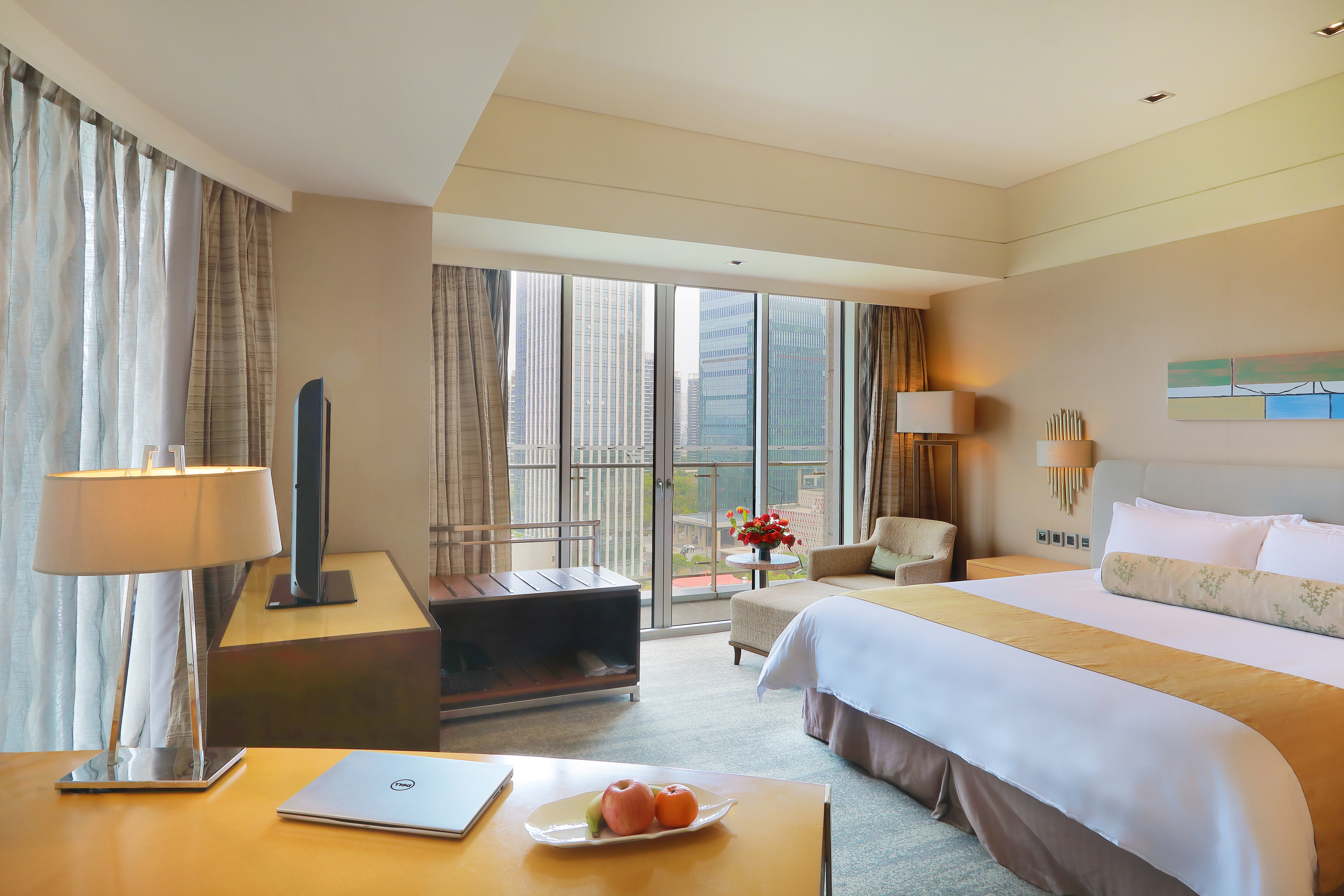 高级CBD景观大床房（阳台）