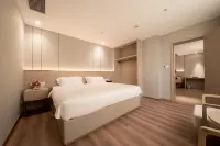 Golden Splendid Hotel · Gynn (Zhanjiang Dingsheng Plaza)