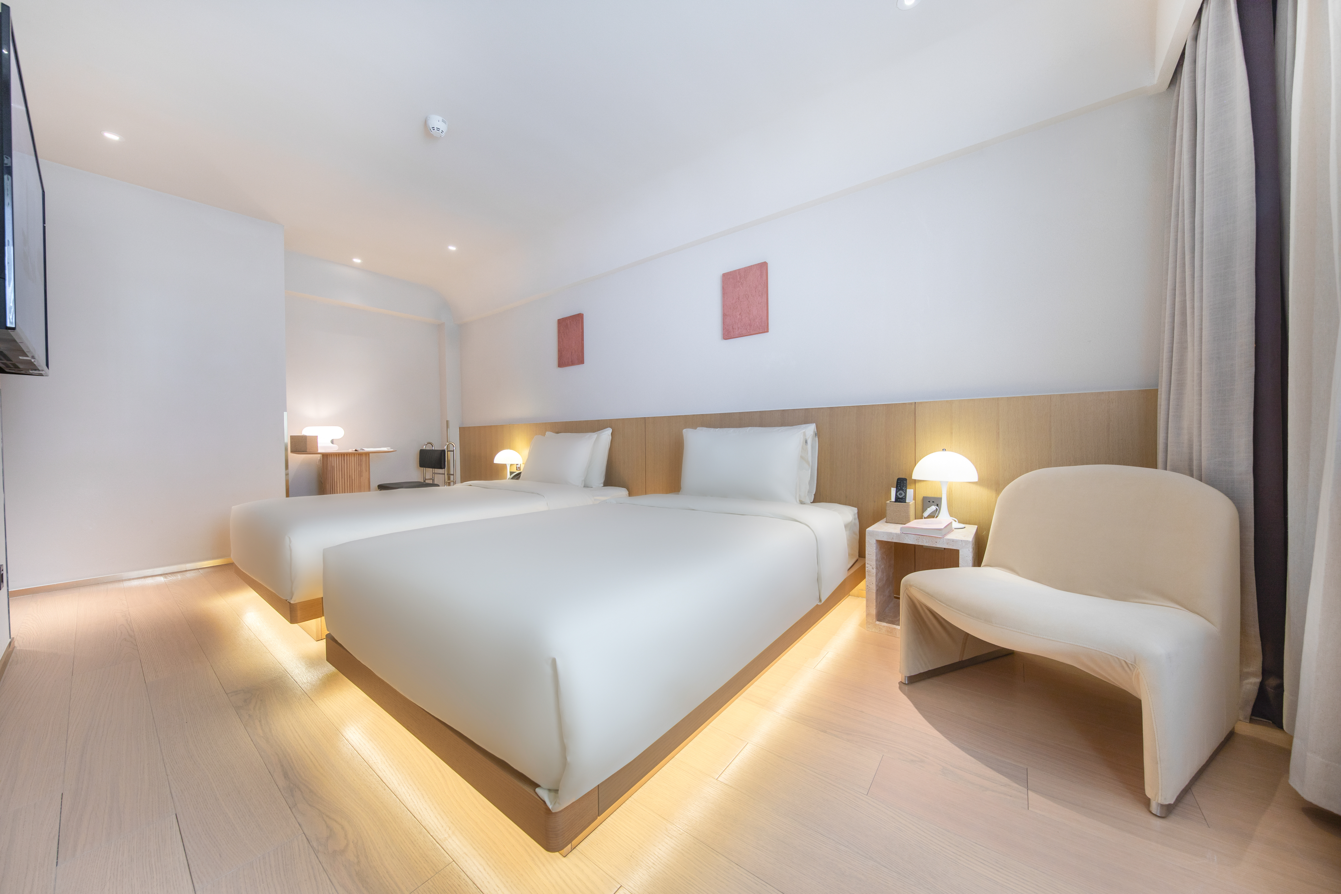 几木城景双床房（深睡枕PRO+手机投屏+小冰箱）