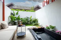 THE  SPRING  VILLA (Dujiangyan Panda Valley)