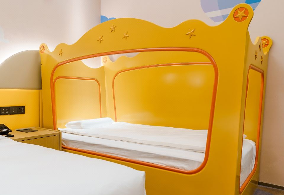 园林景观阳台亲子房