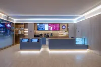 HanTing Hotel (Zhenjiang Railway Station Wanda Plaza)