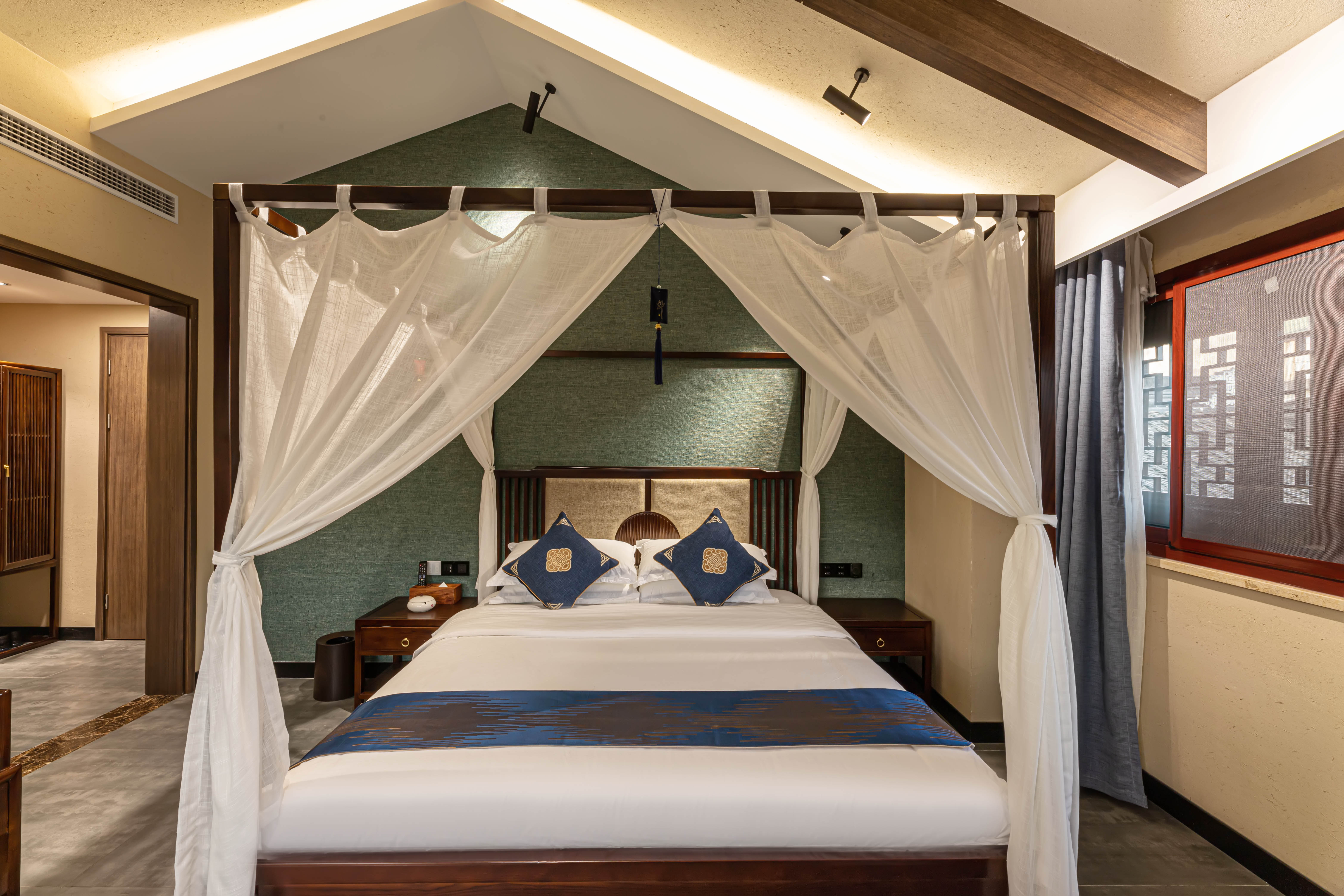 望江南?河景豪华大床房