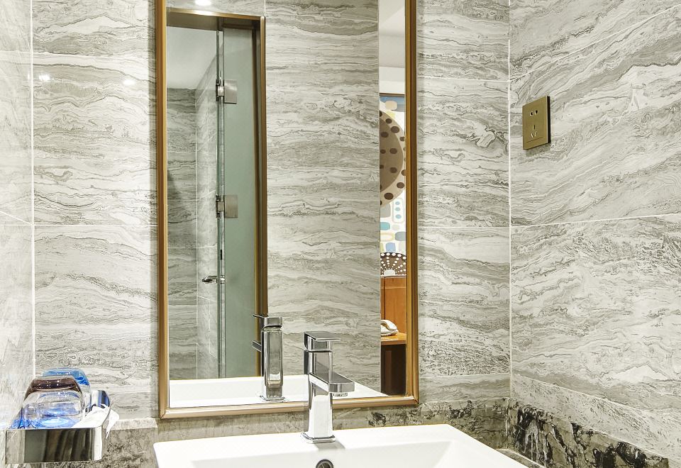 Insail Hotels Dongshankou Subway Station GuangzhouWelcome Business Twin Room