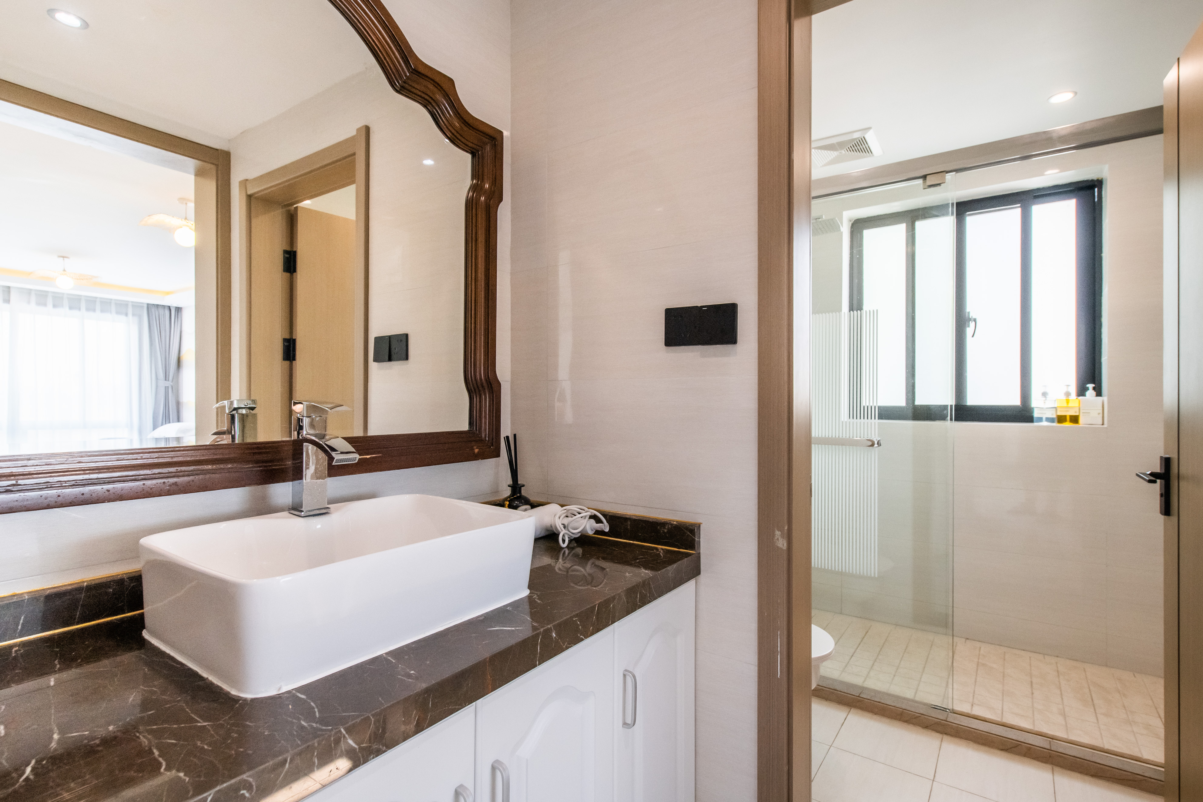 蜗牛谷8房湖景独栋度假别墅