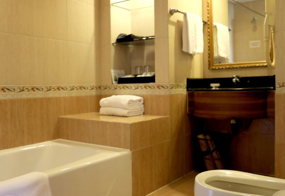 标准层商务双床套房