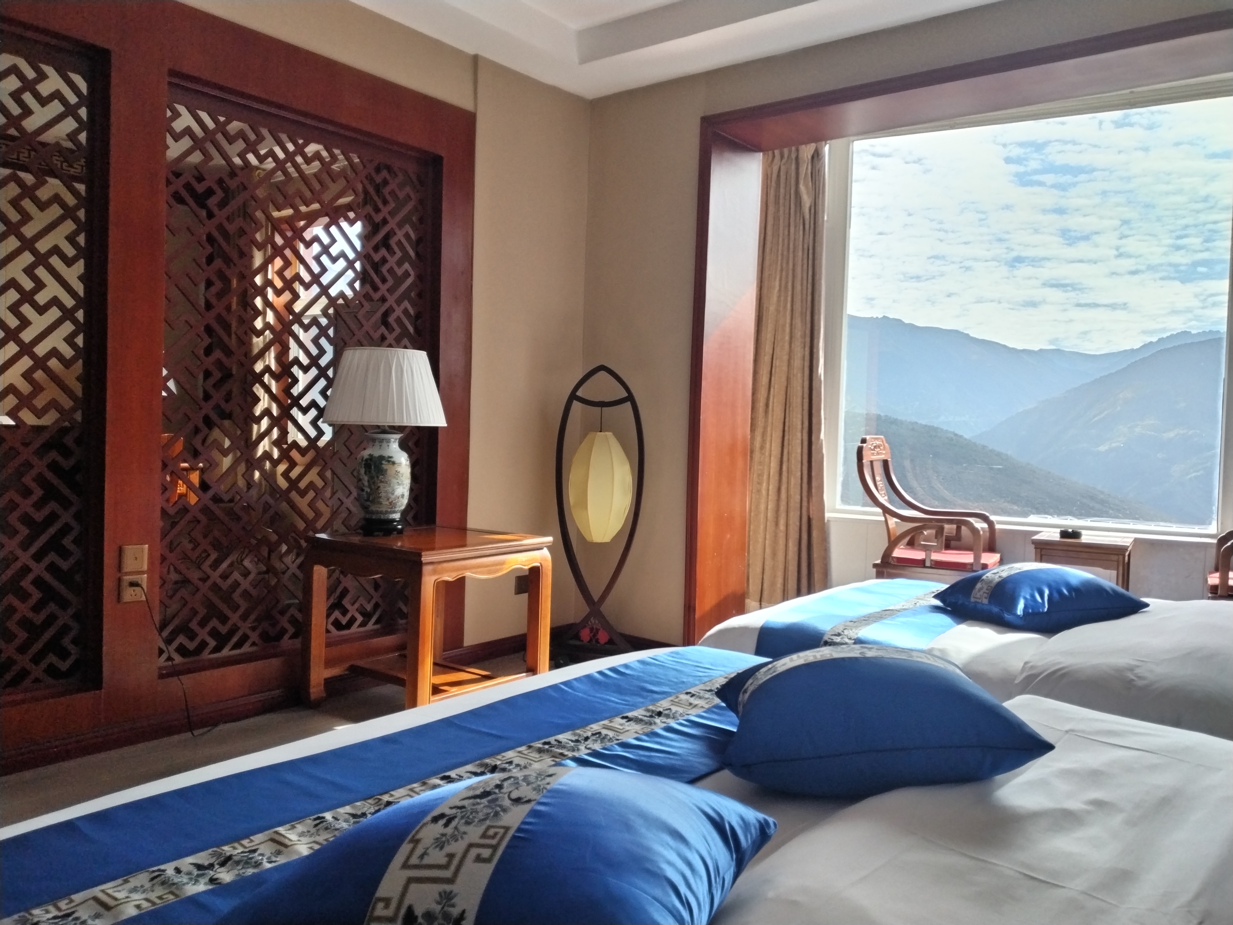 雪山景高级一室套房（空调+供氧）