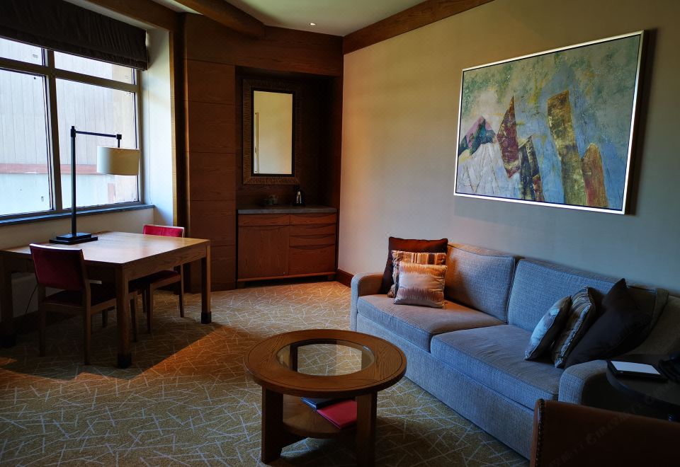 嘉宾轩豪华大床房