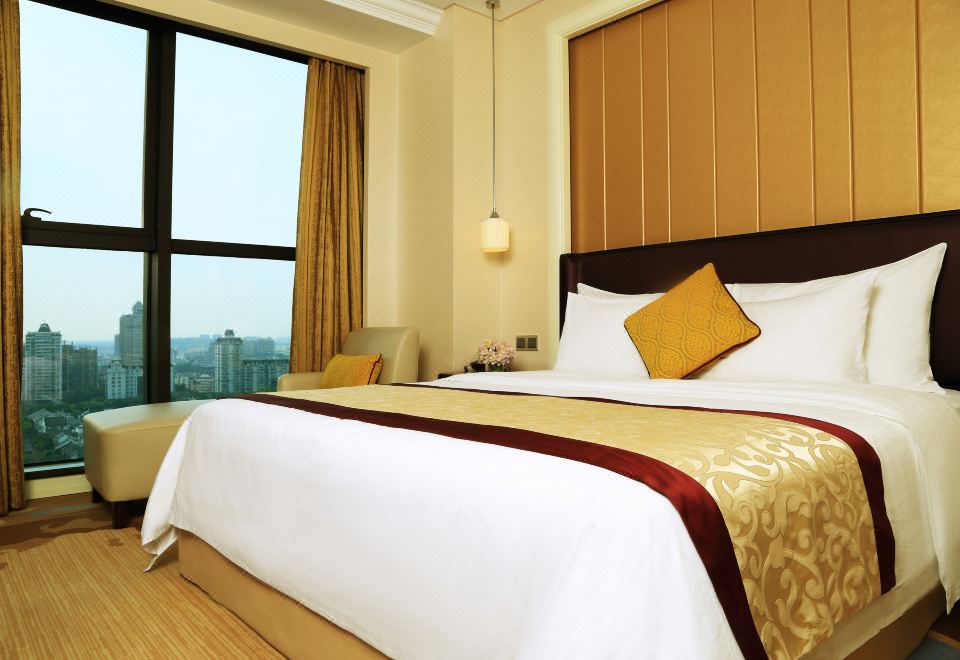 环球城景大床房