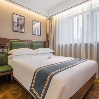 溫馨大床房（智能投屏+零壓床品+小冰箱） 時光漫步S飯店（上海復旦大學五角場地鐵站店）優惠
