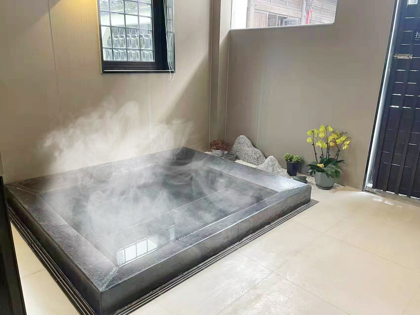 河景庭院恒温私汤一室一厅套房