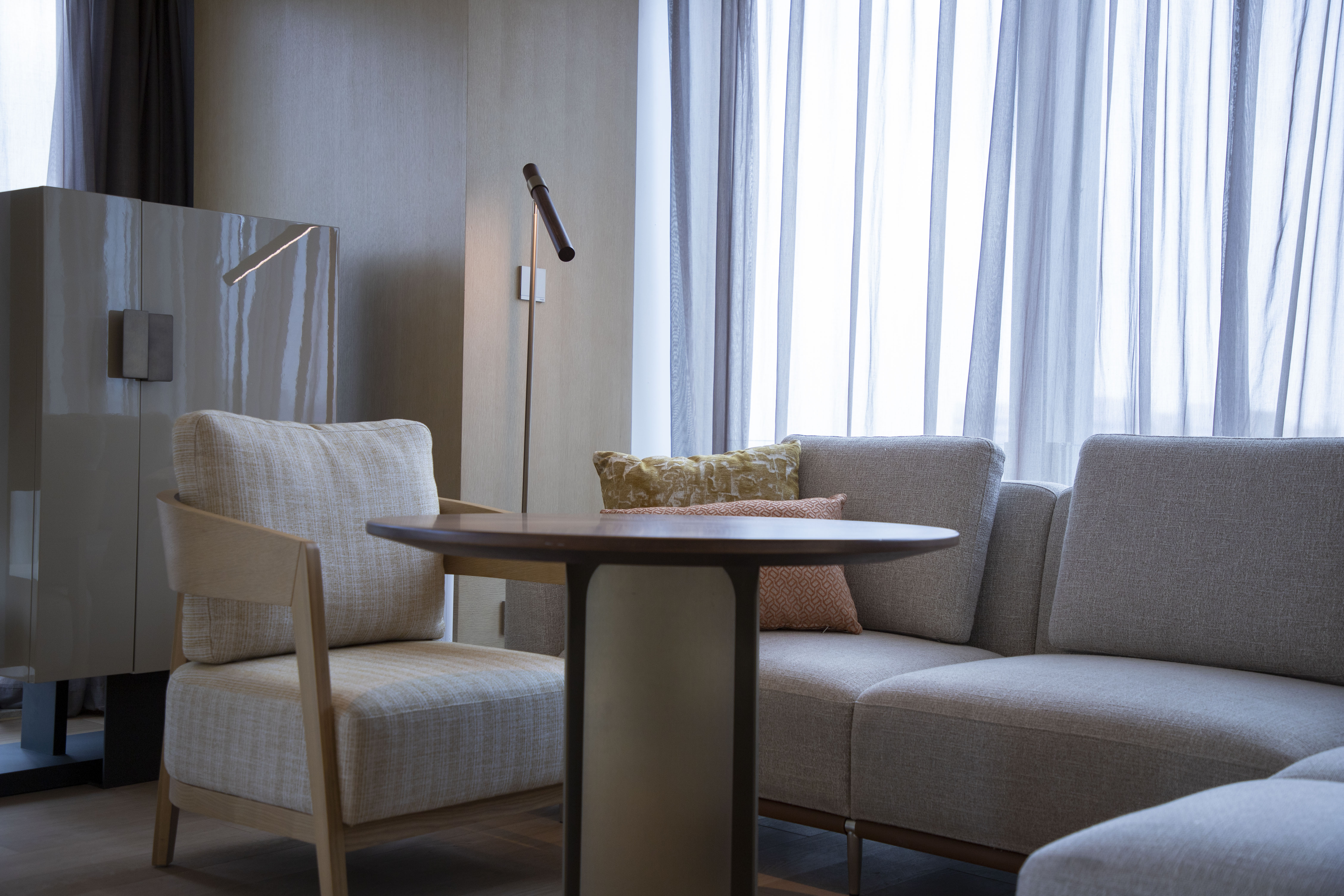 豪华阳台大床房