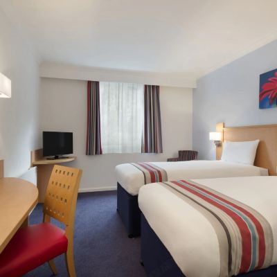 Twin Room Ramada Wakefield Promo Code