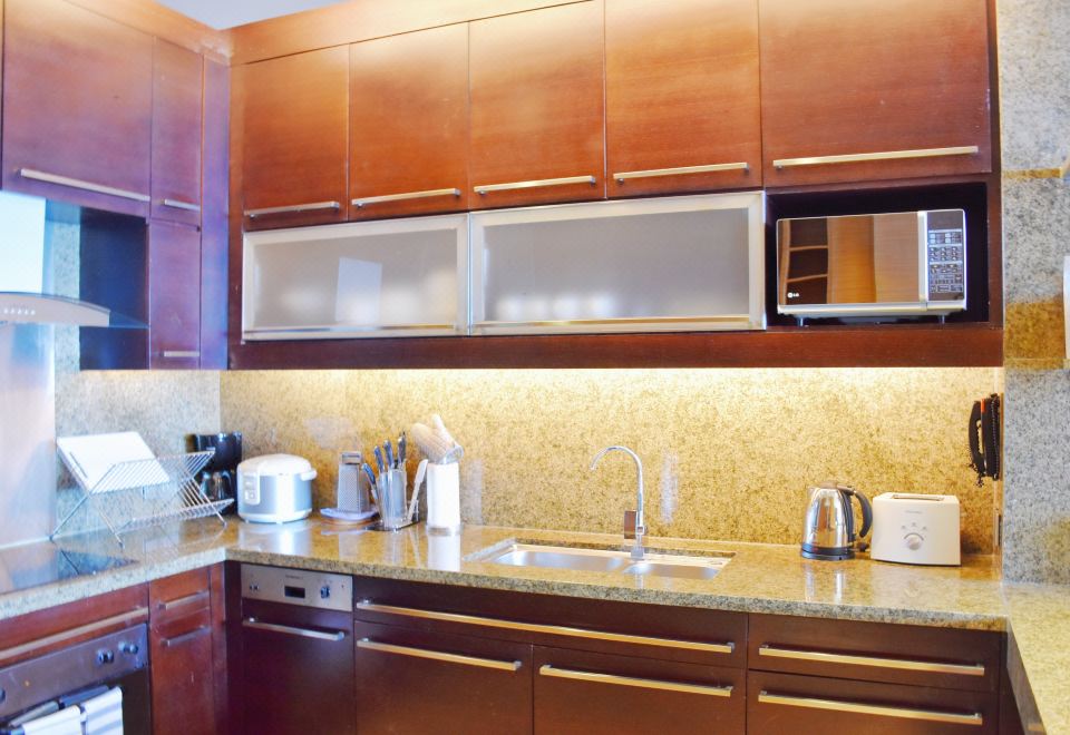 小書房一室湖景公寓房