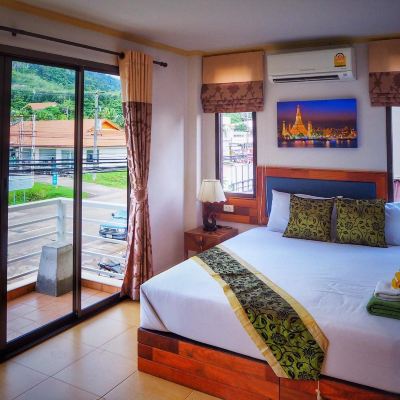 Deluxe Double Room with Balcony Lanta@Home Promo Code