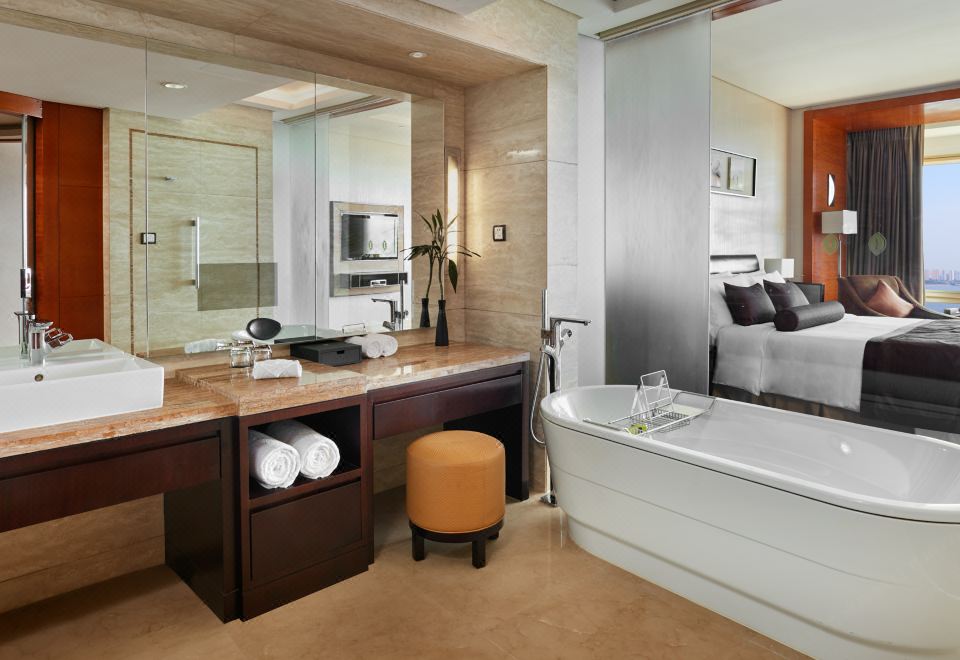 InterContinental Hangzhou1 King Upgraded Premium Club Lounge Access River View