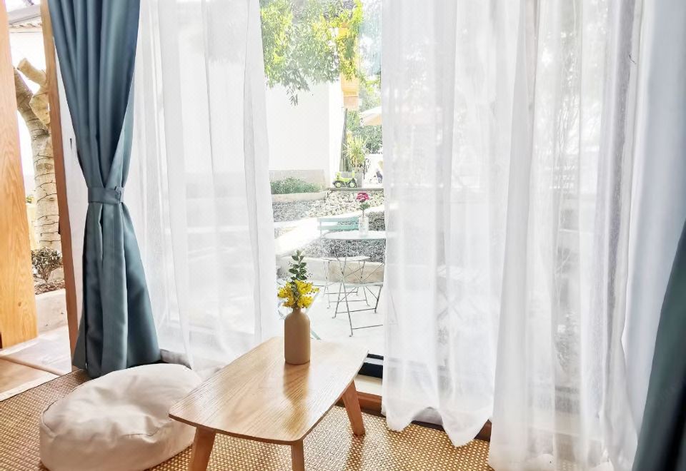 Yin Mountain Resorts QiongLaiFamily Friendly Family Room - Mountain-View