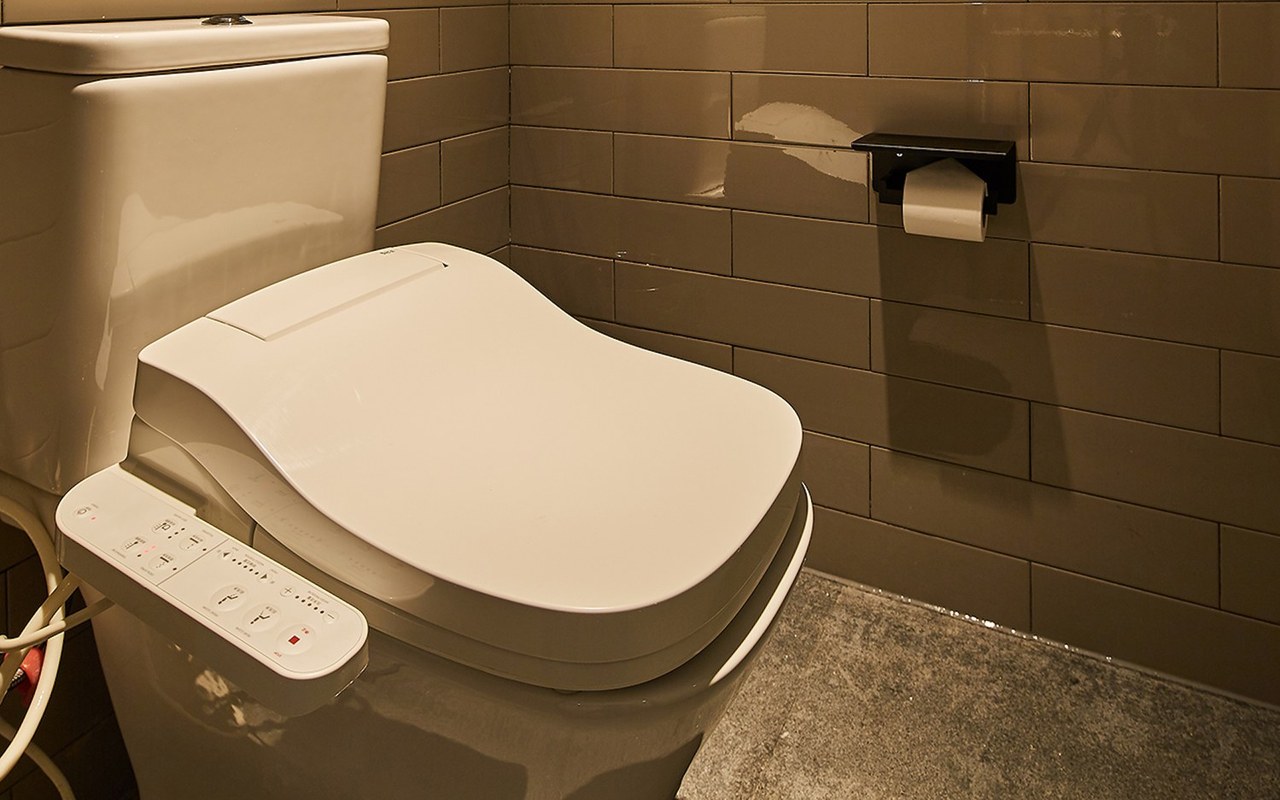 Yiman Hotel (Suzhou Guanqianjie Pingjiang Road Scenic Area)民国标准房（智能声控+小冰箱+乐家衞浴）