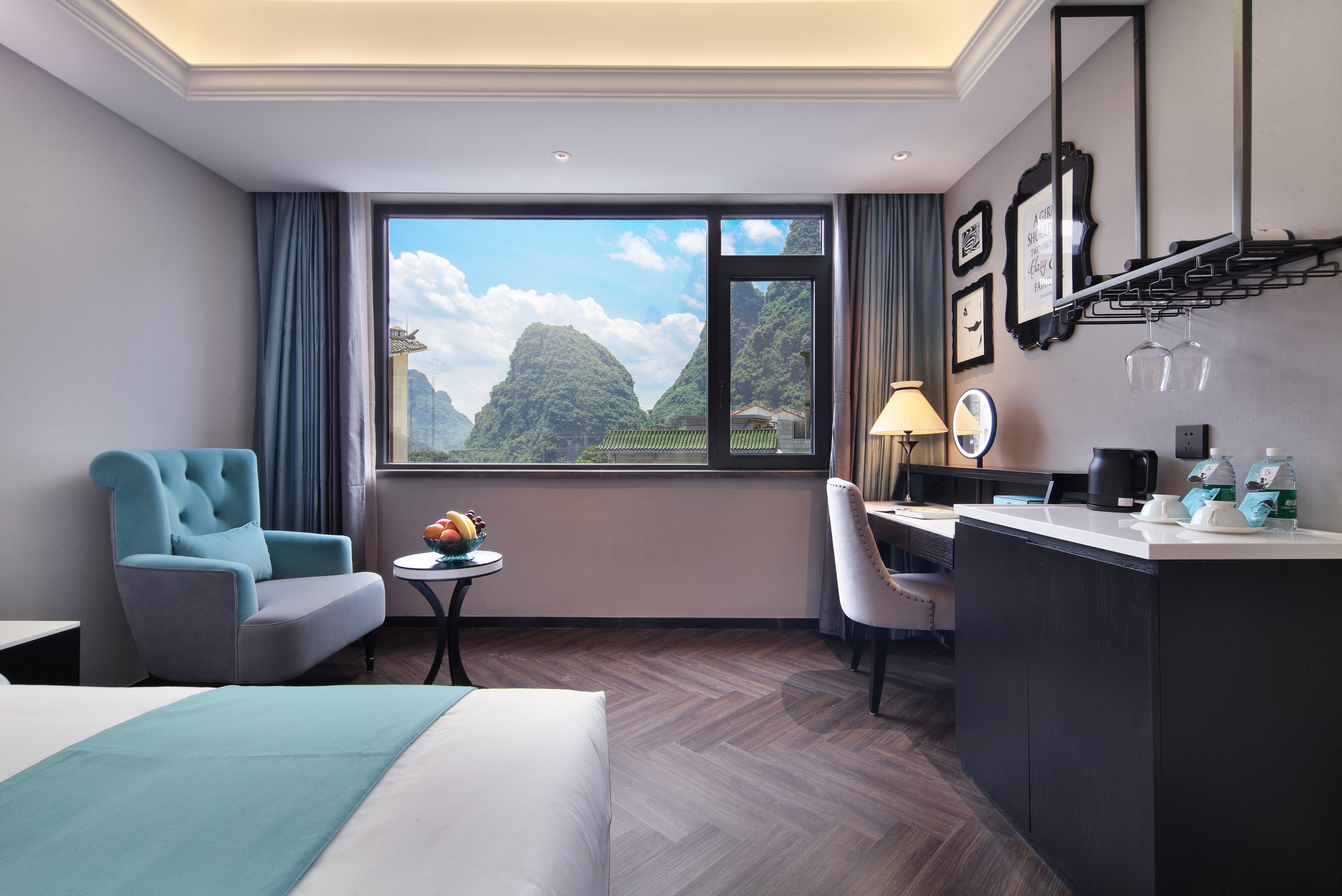 希岸商务大床房（经典优雅｜智慧客控｜风尚投屏）