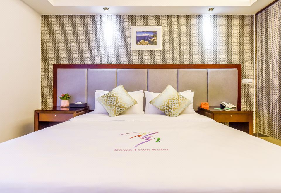 舒适大床房「亲肤床品-舒适空间-静谧舒适好眠」