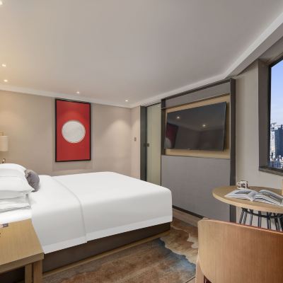 雲享景觀大床房【俯瞰廣場+親膚床品+化妝鏡+字畫】 嘀嘀飯店（長沙五一廣場火車站地鐵站店）優惠