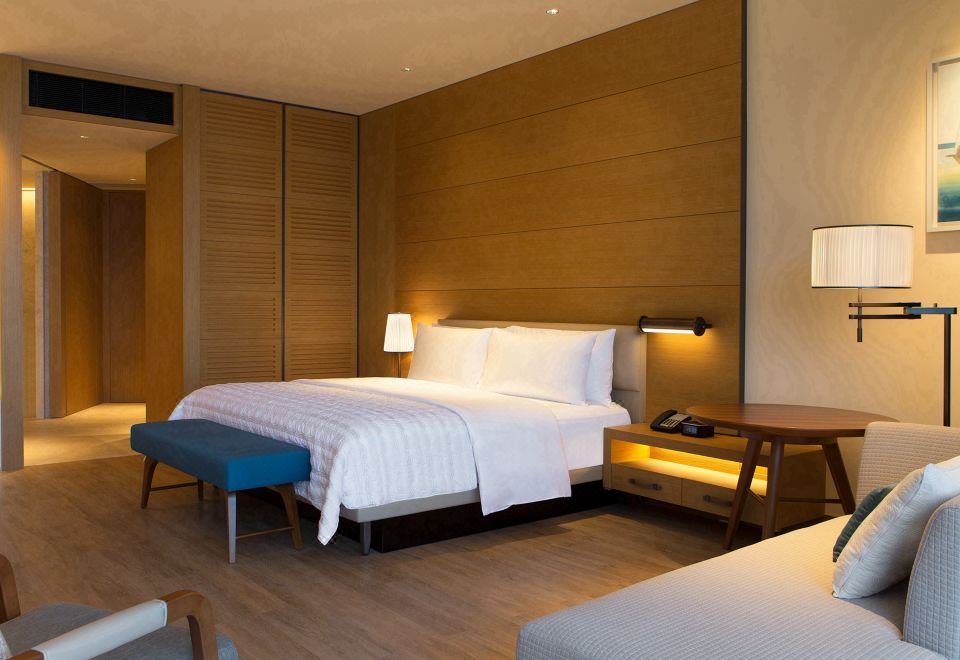 海洋探索大床客房| 180°海景