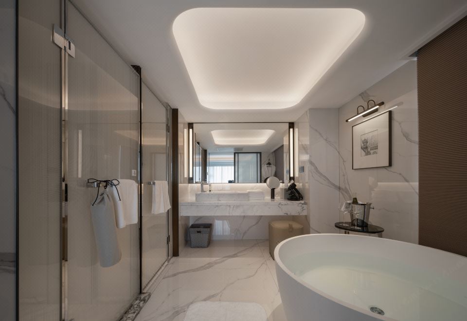 THE TAI HOTELElegant Suite - Dawn And Dusk Scenic | Relaxation