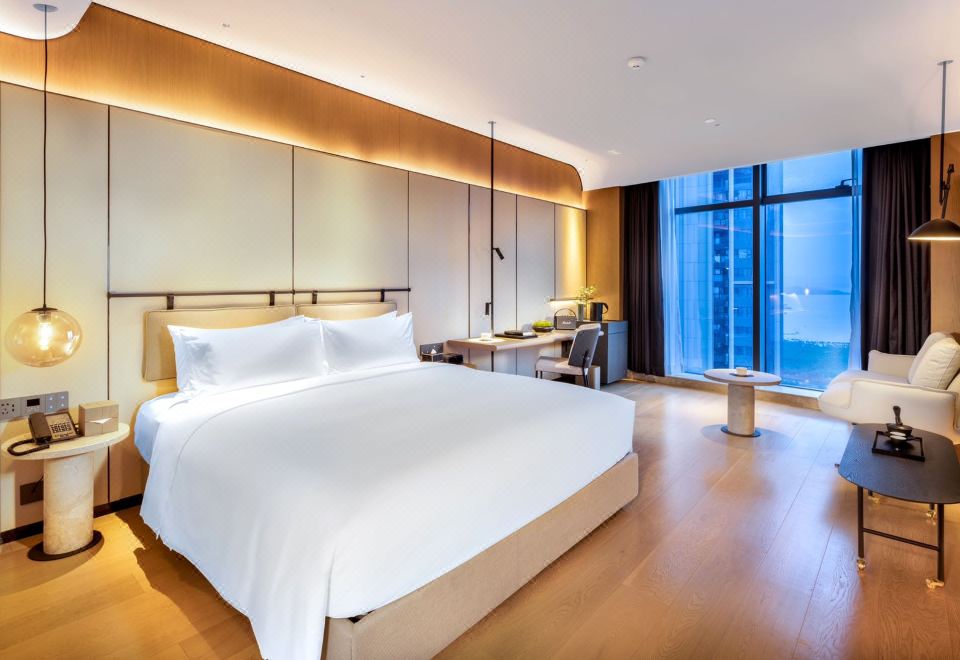 ICON LAB Hotel Shenzhen FutianSea View Queen Bed Room