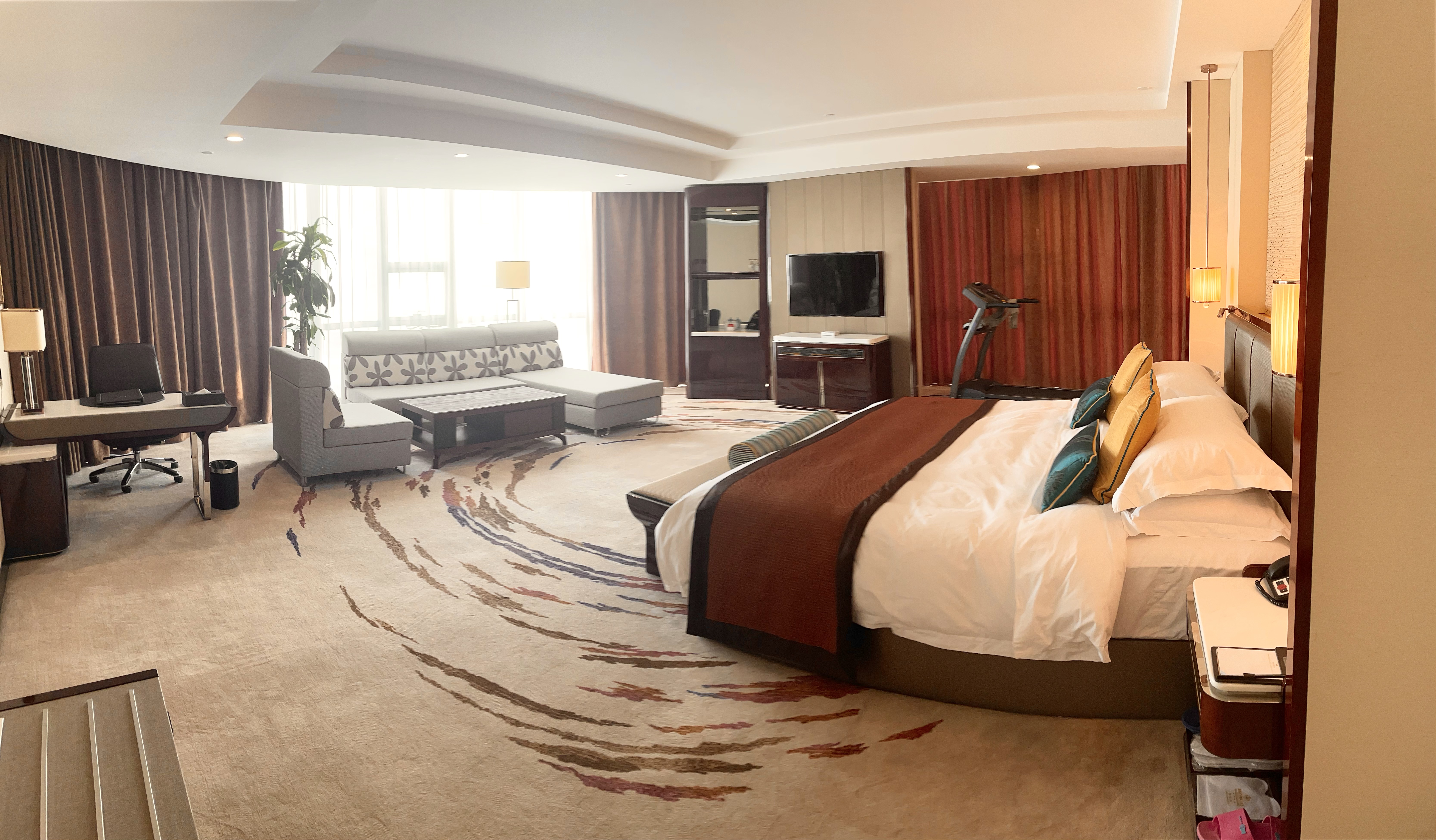 豪华景观大床房