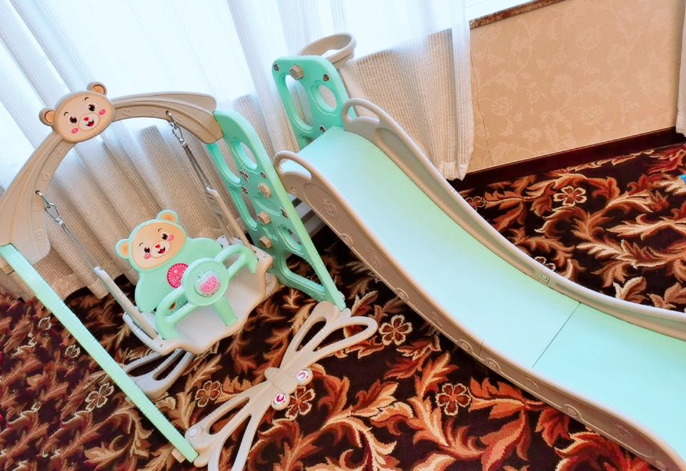 豪生大嘴猴主题亲子套房