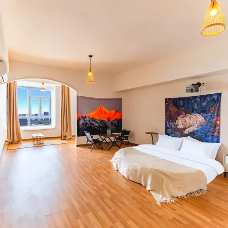 Linyun Cinema Homestay (Weilai Shi Wanda Store)