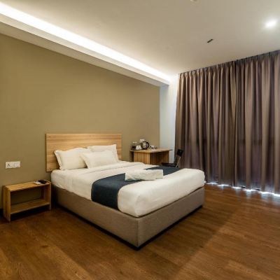 Bilik Deluxe Kupon Orange Hotels Kuchai Lama