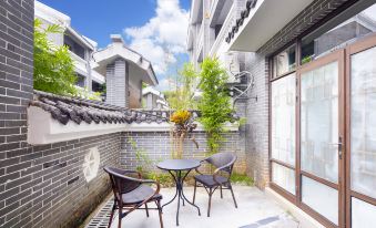 Jiaoye Homestay (Haitangwan Duty Free City Branch)