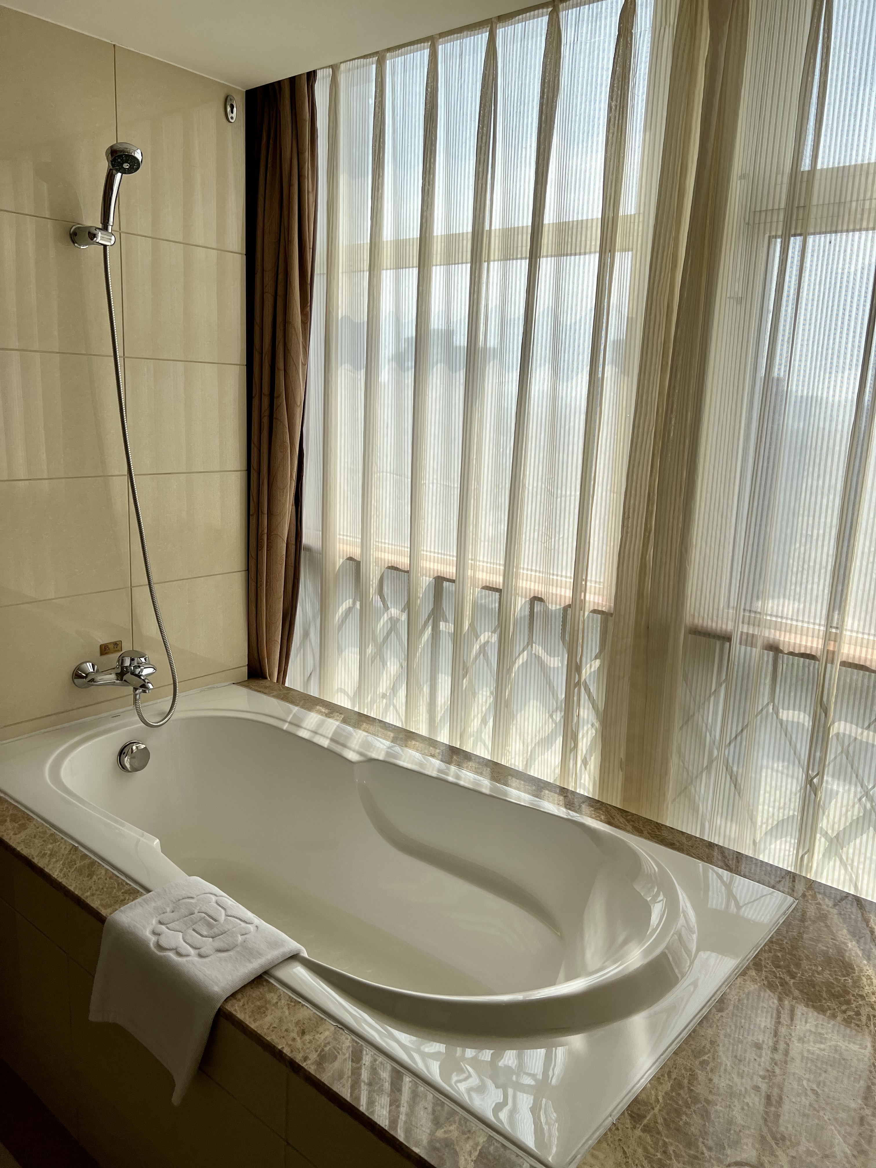 豪华商务大床间