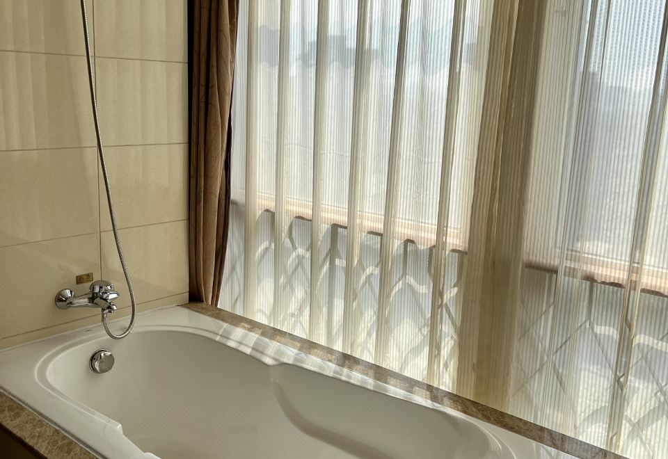 豪华商务大床间