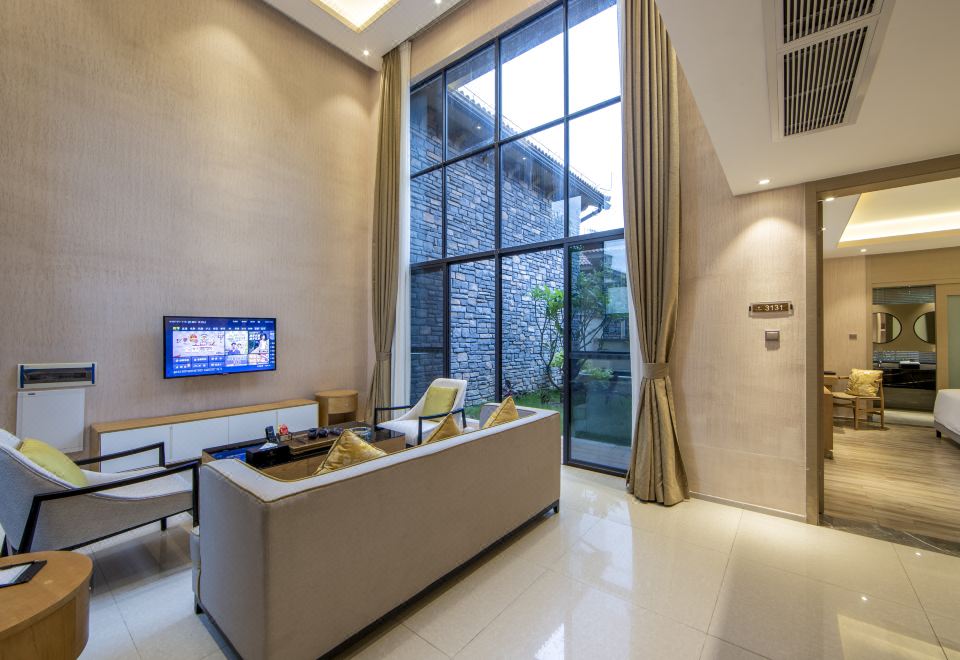 Yuetianxia Hot Spring HotelDuplex Hot Spring Two Bedroom Villa