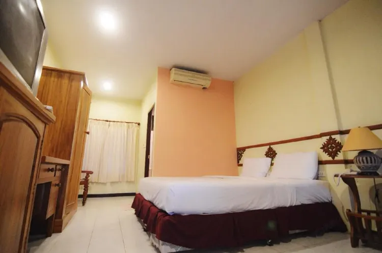 ห้องสแตนดาร์ด เตียงใหญ่ 1 เตียง