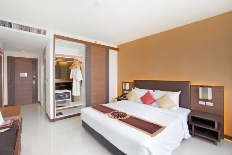 ห้องดีลักซ์พร้อมวิวเชดี