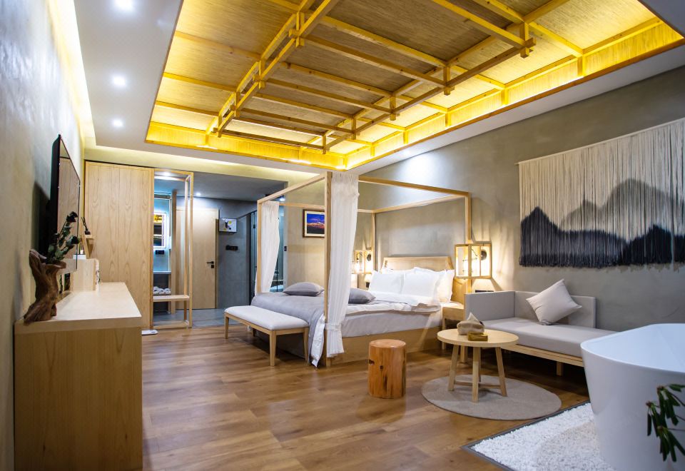 Secluded Queen Bed Room With Heated Floor And Oxygen Supply