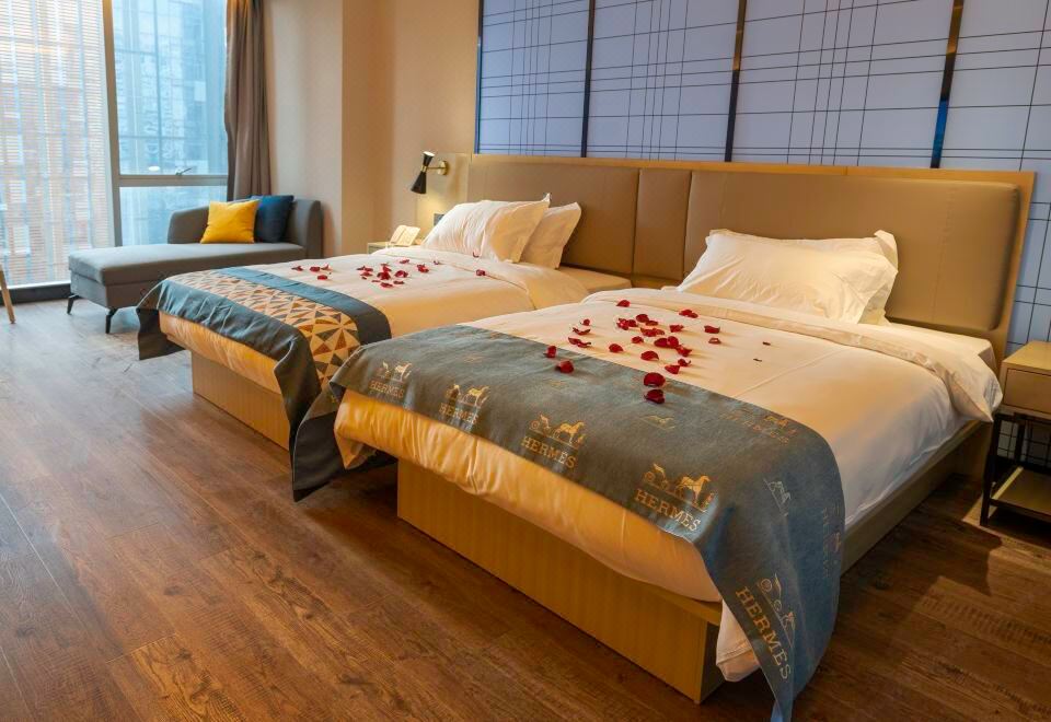 商务标准间（品质床垫+超大落地窗+乾湿分离）