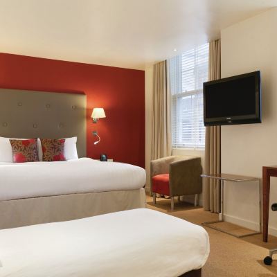 家庭高級房 倫敦西區希爾頓逸林酒店優惠