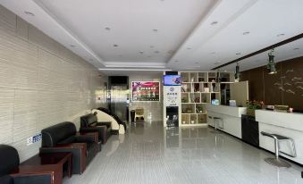 Shangyite Chain Hotel (Huanggang Bus Station Store)