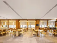 Vienna International Hotel (Baoting Center) فنادق في باوتينغ