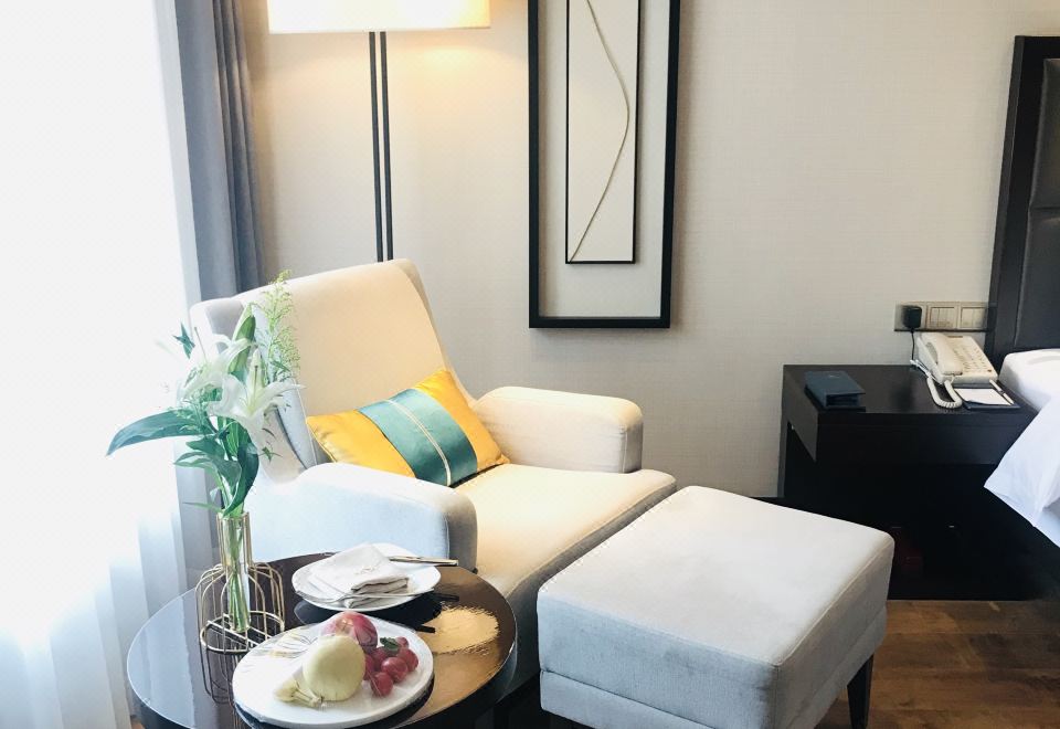 花園行政大床房（冰箱+詩意空間+多款枕頭）